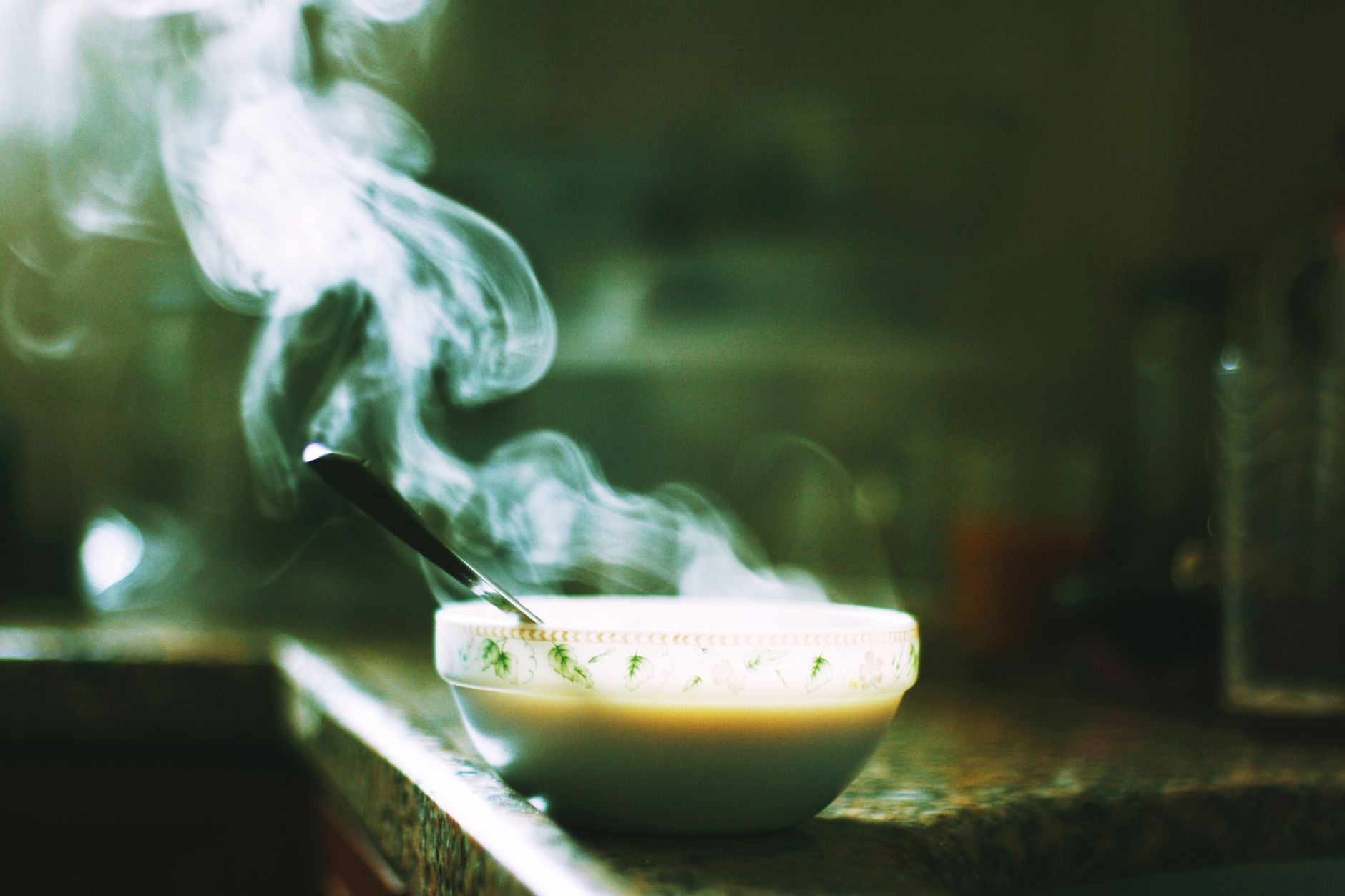 A deeply nourishing 24-hour beef bone broth — rich in collagen, minerals, and flavor. The kind of stock that gels in the fridge and rebuilds your gut.